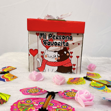 Cargar imagen en el visor de la galería, A. CAJA SORPRESA CON DULCES + SHOW DE MARIPOSAS!